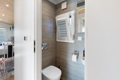 Koupelna v ubytování Madera Concordiasee