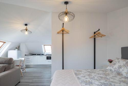 Una cama o camas en una habitación de A Casita Do Muelle - Cambados