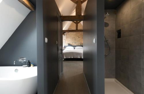 Ένα μπάνιο στο Le Mas