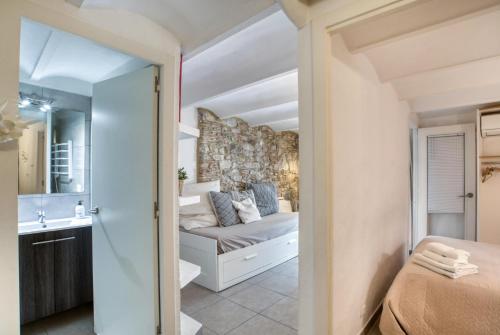 Koupelna v ubytování Old Side Girona two