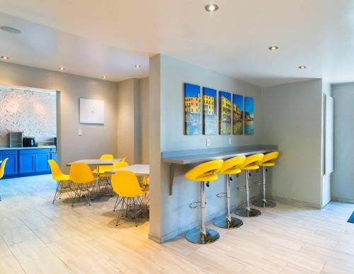 Fotografie z fotogalerie ubytování Studio Z, an Ascend Collection Hotel v destinaci Saint Robert