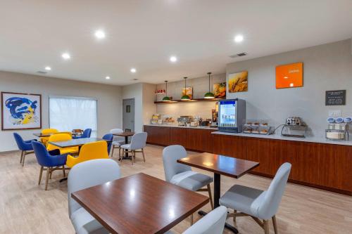 Χώρος καθιστικού στο Comfort Inn - Weatherford