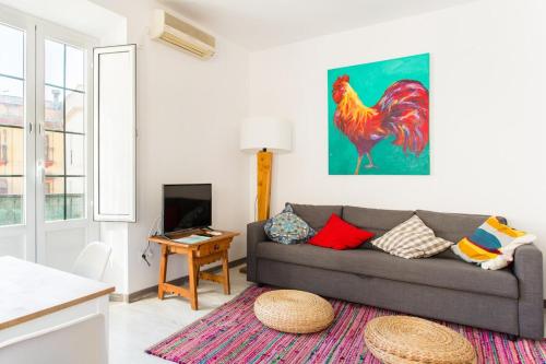 Light-Filled Apartment in the Heart of Seville