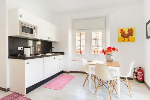 Light-Filled Apartment in the Heart of Seville