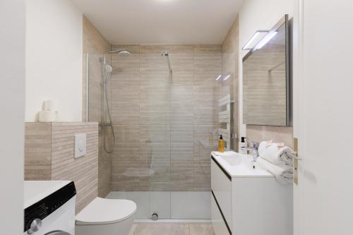 Upstays - 1 Bedroom - Balcony - Calm