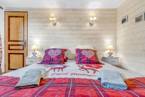 Postel nebo postele na pokoji v ubytování Gîte Le Montagn'art