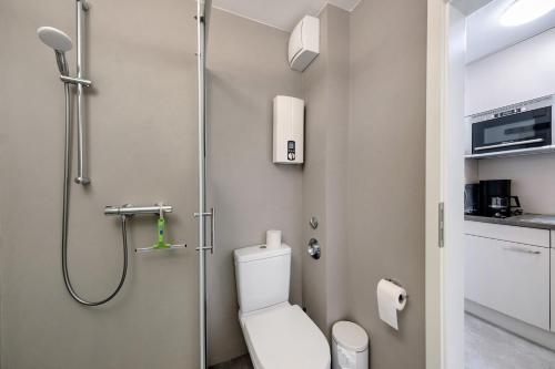 Ένα μπάνιο στο Fewo mit tollem Meerblick auf Insel