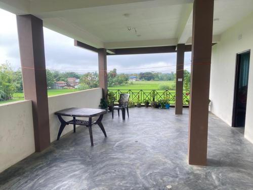 Μπαλκόνι ή βεράντα στο River Tiger Homestay