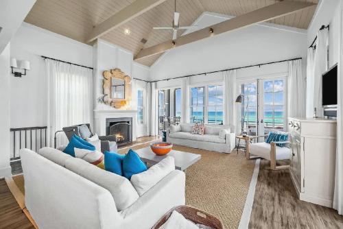 Gallery image of Gulf Front 4 Bedroom Home with Courtyard in Rosemary Beach