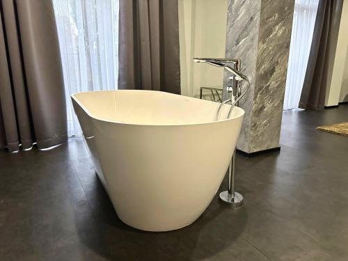 Ένα μπάνιο στο Optima Collection Chernivtsi