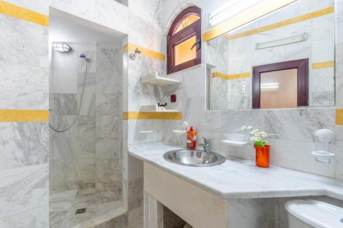 Ένα μπάνιο στο Paco's Resort Family Villa 14