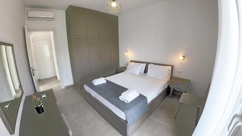 Imagine din galeria proprietății 1Path Houses Mykonos Super Paradise Beach în Mykonos