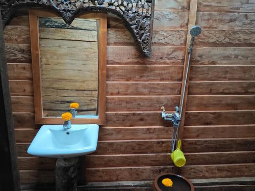 Ένα μπάνιο στο Pondok kepundung