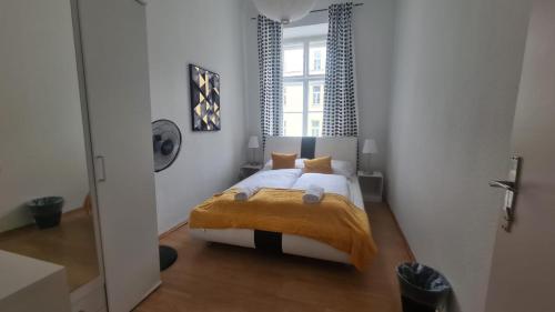 Stylish Multi Apt Perfect for Group Stays