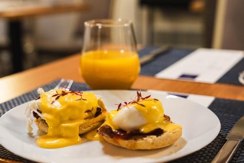 Jídlo v hotelu nebo okolí