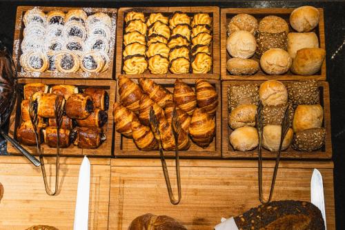 Jídlo v hotelu nebo okolí