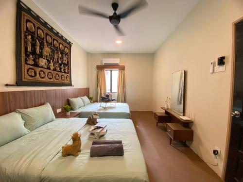 Postel nebo postele na pokoji v ubytování Ruma 101 Jonker by Jeffery Lam Home Management