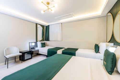 Sistina Old City Hotel — Photo of the whole room