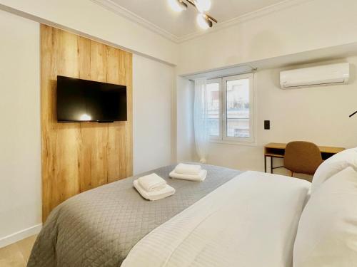New Sleek 3BR apartment in the center of Athens