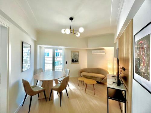 New Sleek 3BR apartment in the center of Athens