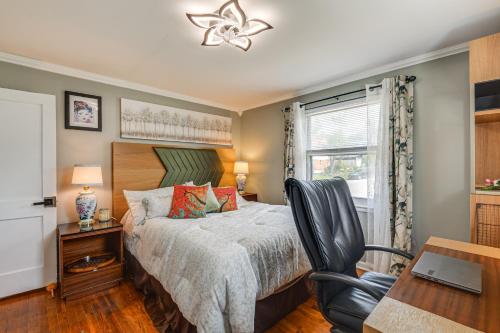 Postel nebo postele na pokoji v ubytování Global Staycation! Scenic Pikesville Family Home