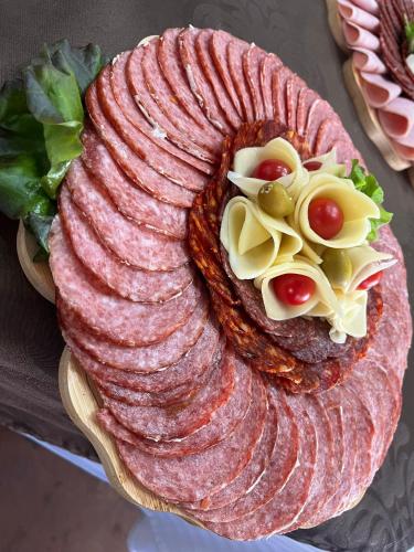 Hrana v oz. blizu hotela