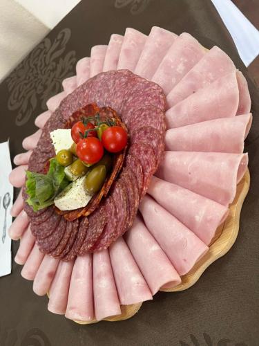 Hrana v oz. blizu hotela