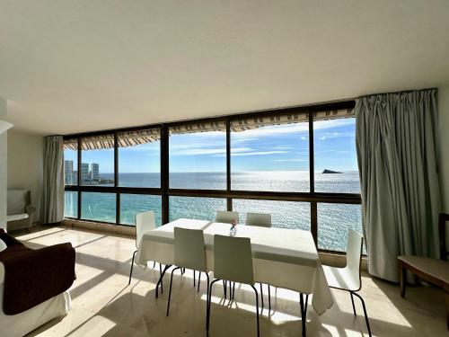 Los Gemelos 1 - Aloturin Benidorm