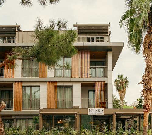 Bomo Suites