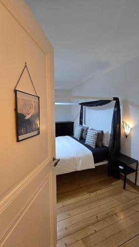 Your Penthouse - Baselcard - Lift - 15min to Airport - Garden