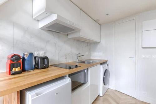 Studio Mezzanine au coeur de Batignolles