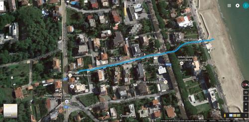 a map of a road with a blue trail at Aloha House in Formia