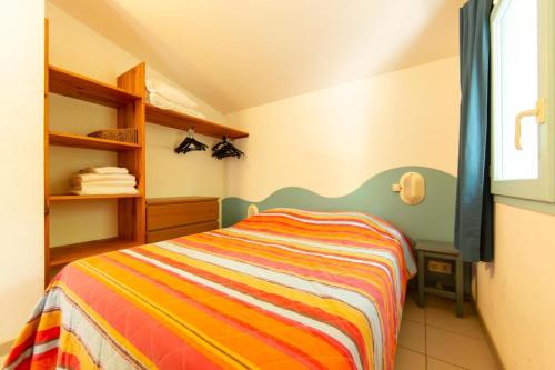 Giường trong phòng chung tại Maisonnette St Brice 44 for 5 persons