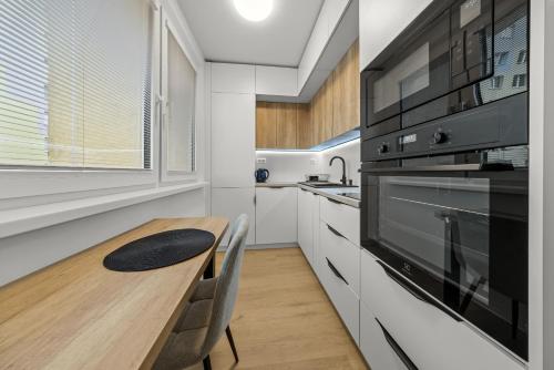 Stylish New Apartment with Parking Place