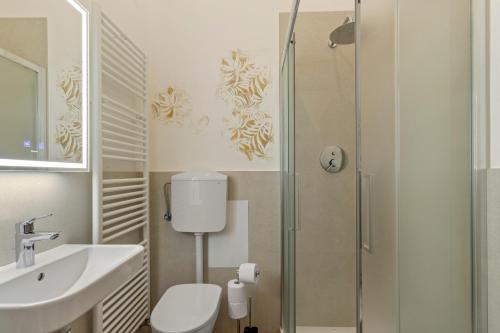 Ένα μπάνιο στο NEW! Da Tiffany - 115mq apartment with Wi-Fi, Disney, Netflix - 8 people