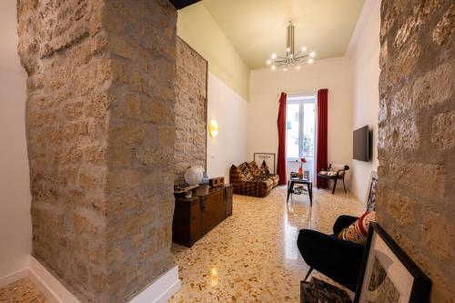 Maison Noir Napoli