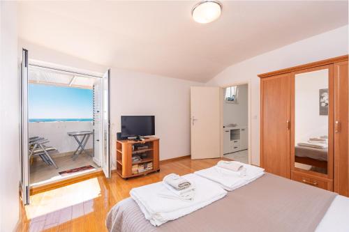 Apartment Blue Horizon