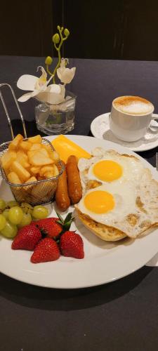 Jídlo v hotelu nebo okolí