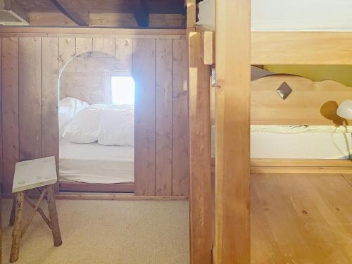 Koupelna v ubytování Chalet Duplex au Cœur de la Station avec Balcon et Parking - FR-1-275-222