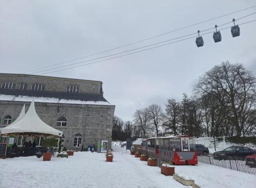 Το Appartement avec terrasse et jacuzzi privatifs τον χειμώνα