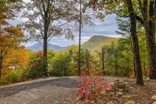 Gallery image of Deck and Game Room Mountaintop Hideaway in Tiger! in Tiger