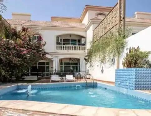 Bazén v ubytování daniel's village nebo v jeho okolí