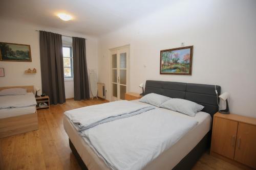ODEON Apartment And Rooms