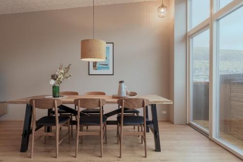 Fotografie z fotogalerie ubytování By the sea - Bådehus med Spabad og gratis Parkering v destinaci Vestmanna