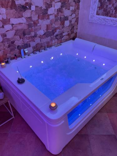 Imagen de la galería de Room24 Relax & Wellness, en Genzano di Roma