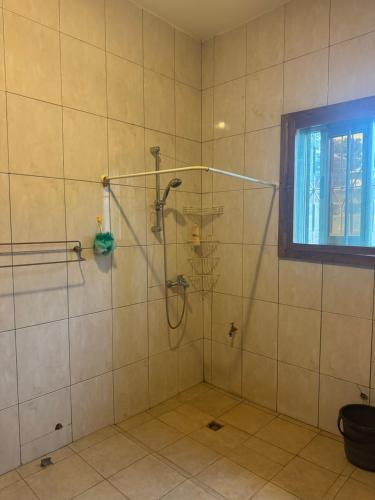 Bilik mandi di Villa Dia Fankoué