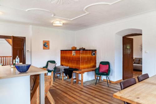 Φωτογραφία από το άλμπουμ του Kärntner Bauernhaus in Panoramalage σε Laas