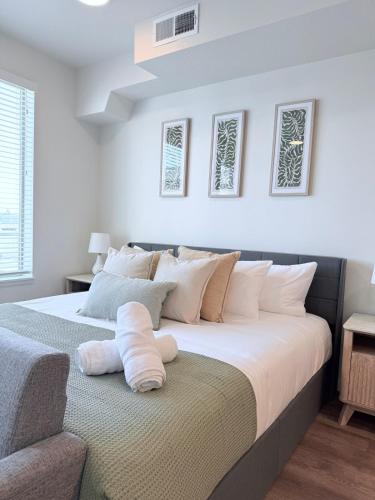 Ένα ή περισσότερα κρεβάτια σε δωμάτιο στο Modern Downtown SLC