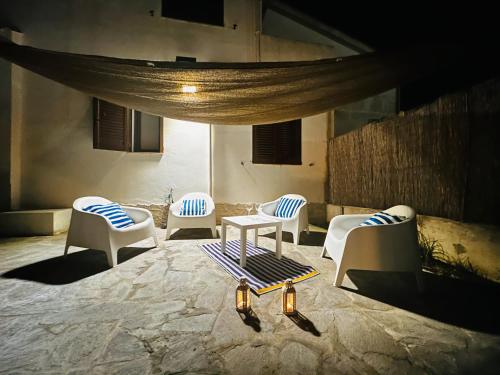 Rosa dei Venti - Calasettaにあるシーティングエリア