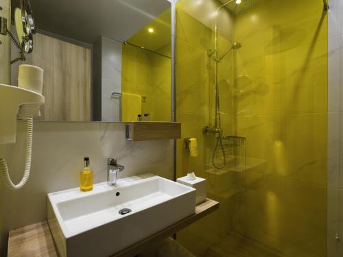 Koupelna v ubytování ibis Styles Athens Routes